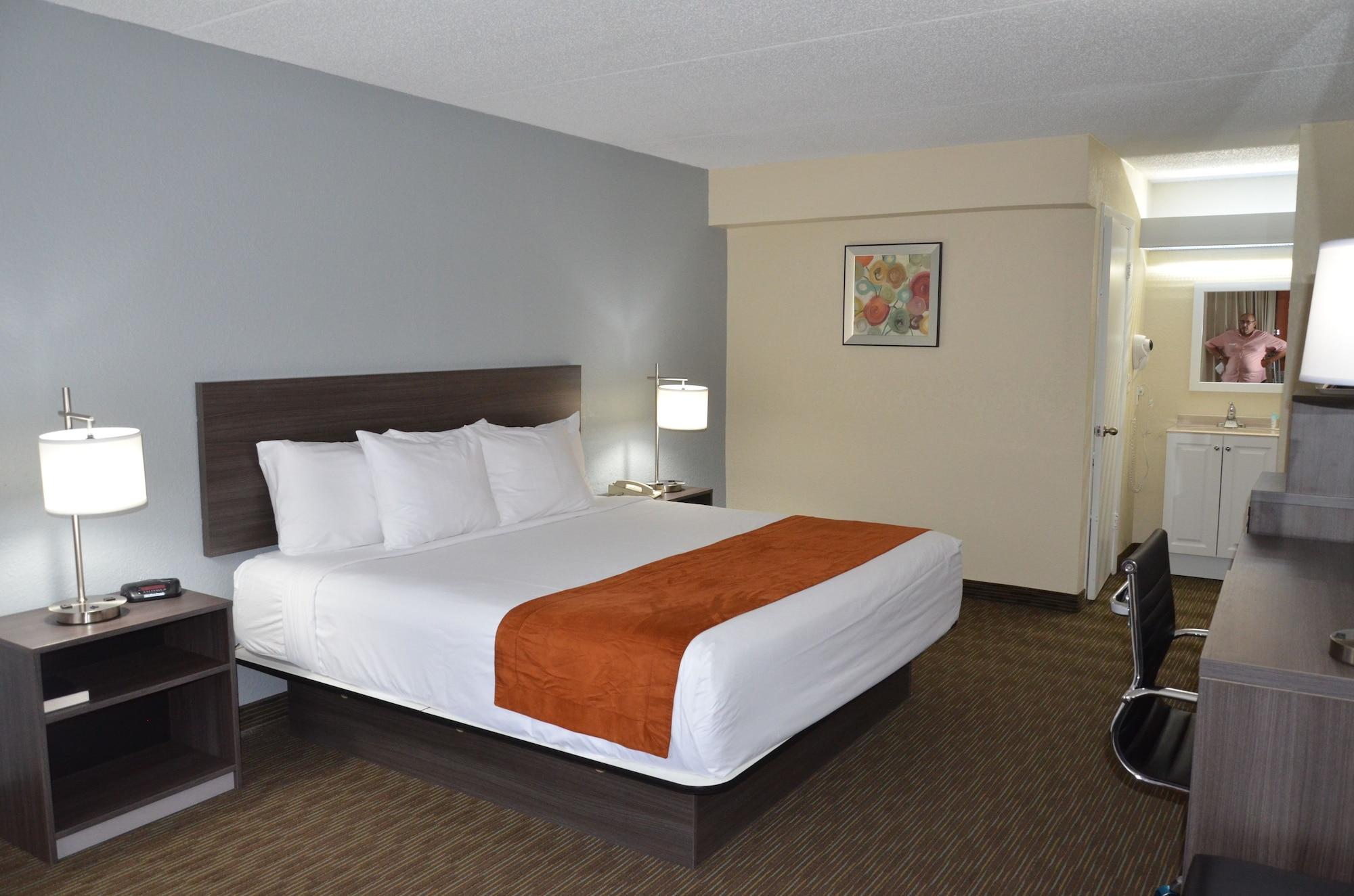 Days Inn & Suites By Wyndham Orlando Airport Екстер'єр фото