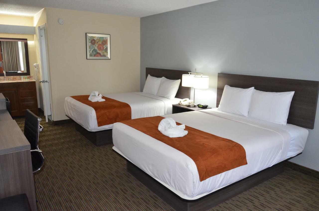 Days Inn & Suites By Wyndham Orlando Airport Екстер'єр фото